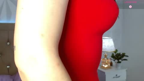 Gwen Drew online show from 04.17.26