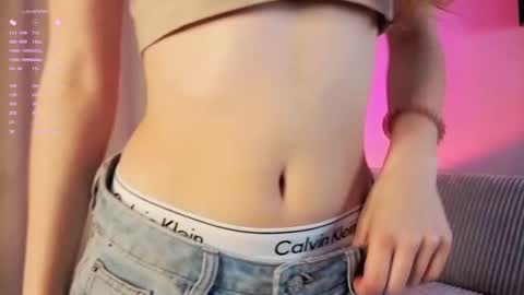 Snapshot of gwenbunn chatting on 09.29.25 Julia online show from 09.29.25