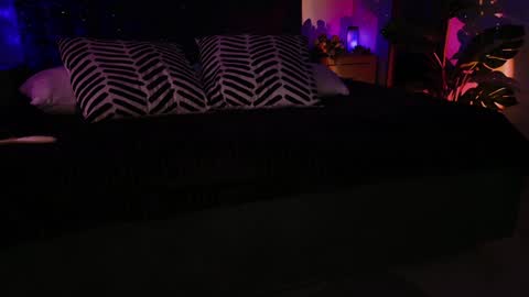 Snapshot of gwenhilton chatting on 01.03.25 gwenhilton online show from 01.03.25