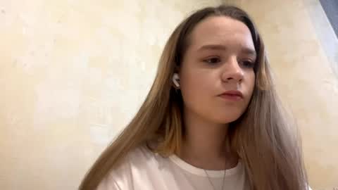 Snapshot of gwenntimon chatting on 06.02.26 Naomi online show from 06.02.26