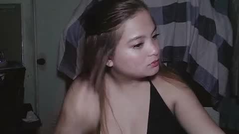 Snapshot of gwyneth2001 chatting on 06.03.26 Im Gwyneth From Philippines pinkheart69 online show from 06.03.26
