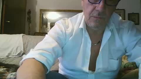 Snapshot of gyrdy chatting on 02.08.25 gyrdy online show from 02.08.25