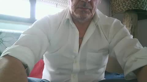 Snapshot of gyrdy chatting on 02.11.25 gyrdy online show from 02.11.25