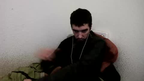 Snapshot of h1dden_reality chatting on 02.18.25 h1dden_reality online show from 02.18.25