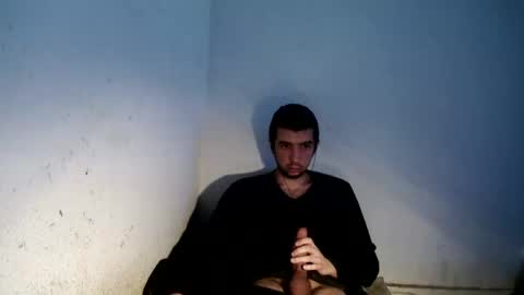 Snapshot of h1dden_reality chatting on 05.01.26 h1dden_reality online show from 05.01.26