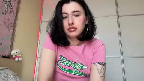 Snapshot of h3l9a_pataki chatting on 06.25.26 Helga online show from 06.25.26