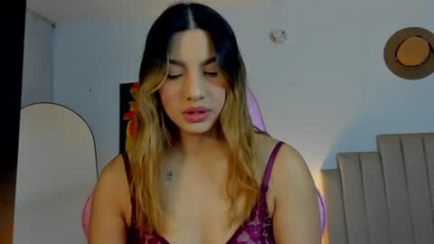 Snapshot of h3y_mia3 chatting on 07.13.26 Paulina online show from 07.13.26