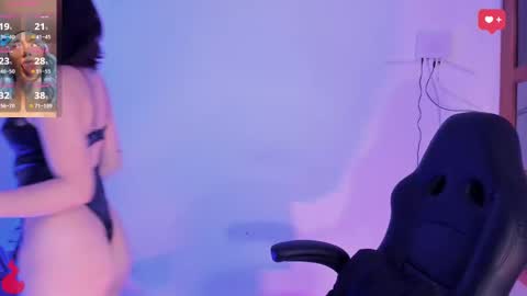 haanna_thompsoon online show from 12.14.24