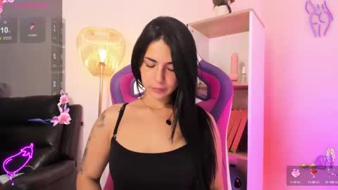 Hadid online show from 09.29.25