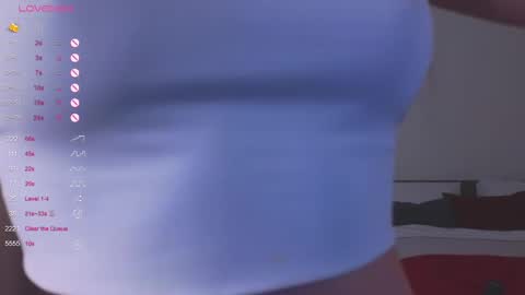 Snapshot of hadleynichols chatting on 03.09.25 Hi Im Rebecca Glad to see you in my room PVT is open online show from 03.09.25