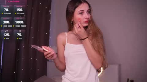 Hi Im Rebecca Glad to see you in my room  PVT is open online show from 06.19.26