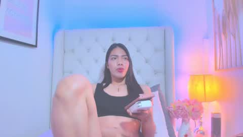 HAILEE HORNY online show from 02.18.25
