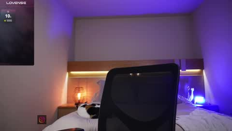 Hailey online show from 03.14.26