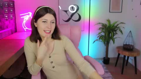 Hailey  Green online show from 02.09.25