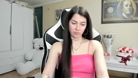 Snapshot of hailey_beauty chatting on 12.28.24 Sk pe Anya388109 online show from 12.28.24