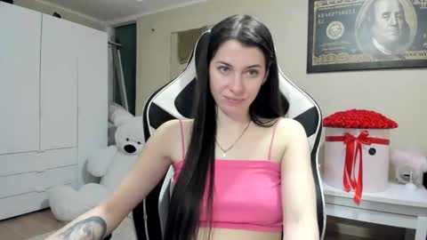 Snapshot of hailey_beauty chatting on 01.25.25 Sk pe Anya388109 online show from 01.25.25