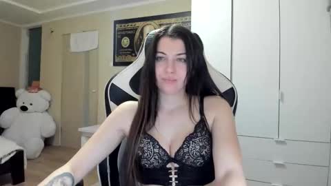 Snapshot of hailey_beauty chatting on 11.05.25 Sk pe Anya388109 online show from 11.05.25