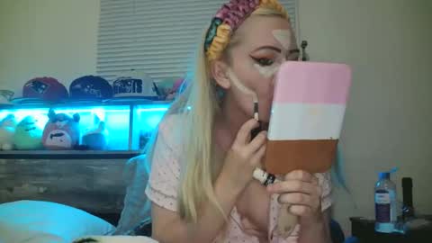 Hailey and d online show from 11.12.25