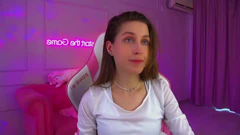 Snapshot of haileyarden chatting on 07.26.26 Hailey online show from 07.26.26
