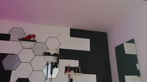 haileycat_ online show from 01.27.25