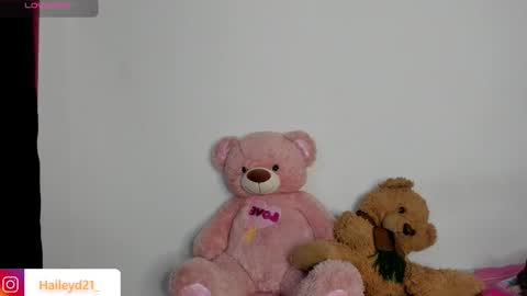 Hailey online show from 03.23.26