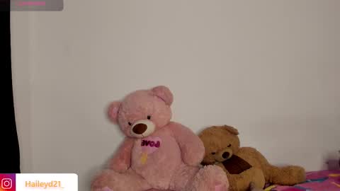 Hailey online show from 03.25.26