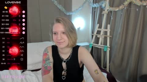 Snapshot of haileyfoxy chatting on 02.02.25 Hailey online show from 02.02.25