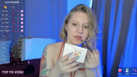 Snapshot of haileyfoxy chatting on 02.07.25 Hailey online show from 02.07.25