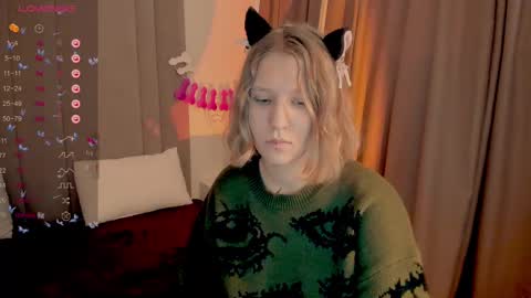 Snapshot of haileyfoxy chatting on 03.05.25 Hailey online show from 03.05.25