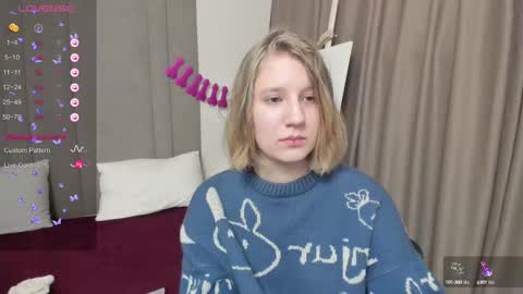 Snapshot of haileyfoxy chatting on 03.10.25 Hailey online show from 03.10.25