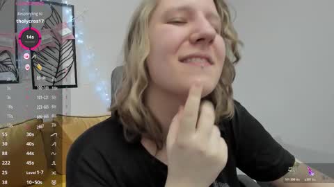 Snapshot of haileyfoxy chatting on 02.12.26 Hailey online show from 02.12.26