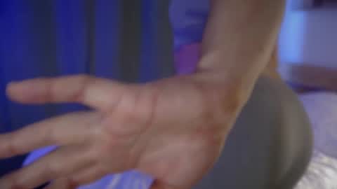 Hailey Harper online show from 11.23.25