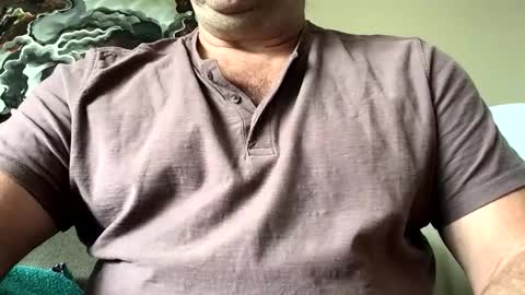 Snapshot of hairbear5 chatting on 04.03.26 Bruce online show from 04.03.26