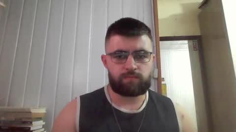 Snapshot of hairy_man_69_ chatting on 12.30.24 horny online show from 12.30.24