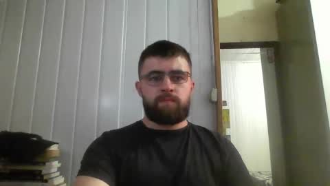 Snapshot of hairy_man_69_ chatting on 01.09.25 horny online show from 01.09.25