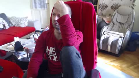 Puppy3 StockyDaddiesmusclebearsbeefybigmans online show from 02.25.25