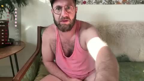 Snapshot of hairyfitguy444 chatting on 11.27.25 Harry Fit Big Bro Dad Sir online show from 11.27.25