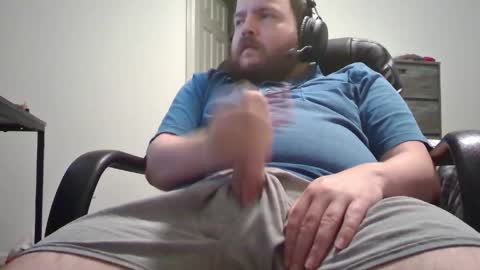 Snapshot of hairymikey chatting on 06.01.26 hairymikey online show from 06.01.26