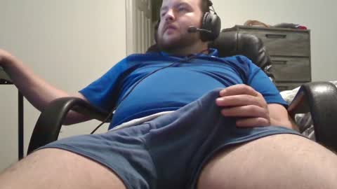 Snapshot of hairymikey chatting on 07.16.26 hairymikey online show from 07.16.26