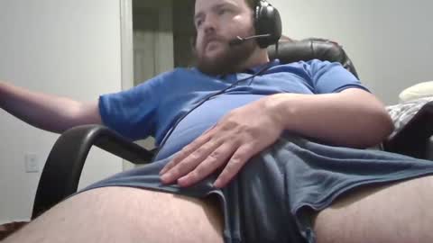 Snapshot of hairymikey chatting on 08.02.26 hairymikey online show from 08.02.26