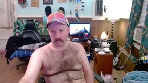 Snapshot of hairyoldperv chatting on 06.11.26 Justin online show from 06.11.26