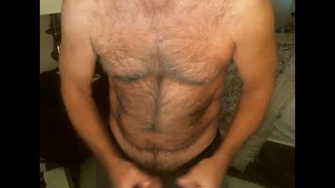 Snapshot of hairypecsguy chatting on 01.26.25 Hairy pecs online show from 01.26.25