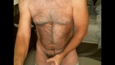 Snapshot of hairypecsguy chatting on 02.16.25 Hairy pecs online show from 02.16.25