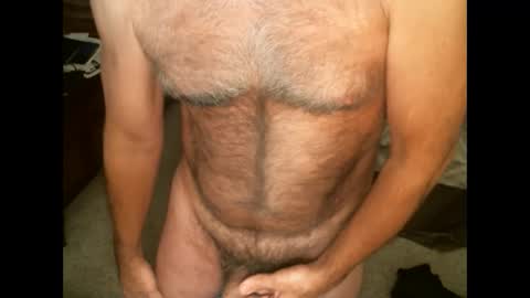 Snapshot of hairypecsguy chatting on 03.05.25 Hairy pecs online show from 03.05.25