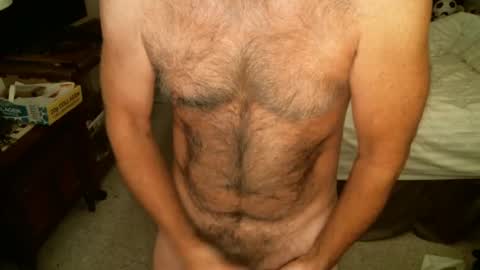 Snapshot of hairypecsguy chatting on 10.09.25 Hairy pecs online show from 10.09.25