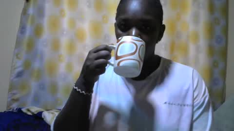 Snapshot of hairypussybigassy001 chatting on 02.17.25 hairypussybigassy001 online show from 02.17.25