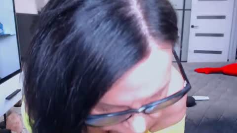 Snapshot of hairypussygranny chatting on 06.15.26 Monika online show from 06.15.26