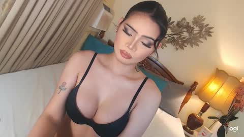 YOUR SIDECHIC HAILEY online show from 11.17.25