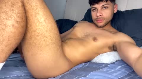 Independent       model  online show from 03.04.25