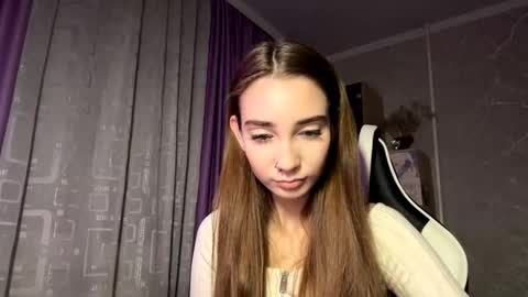 Holly online show from 11.10.25